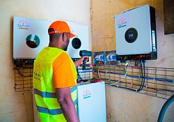 Taaka-SolarEnergy Services Inverter installation